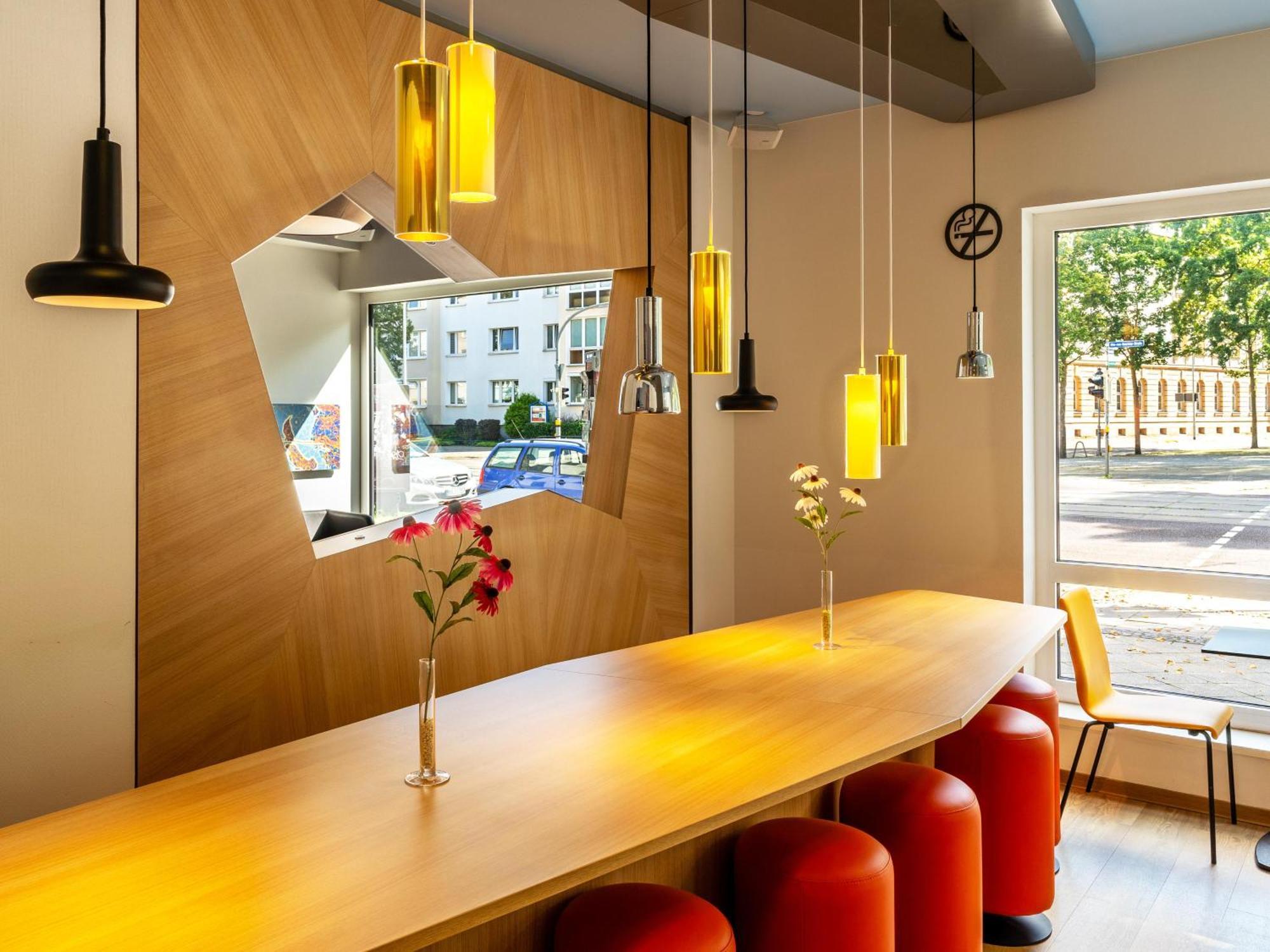 B&B Hotel Magdeburg-City Екстер'єр фото
